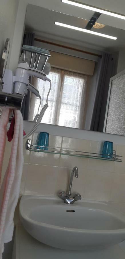 Logis Hotel Le Cor D'Argent מראה חיצוני תמונה